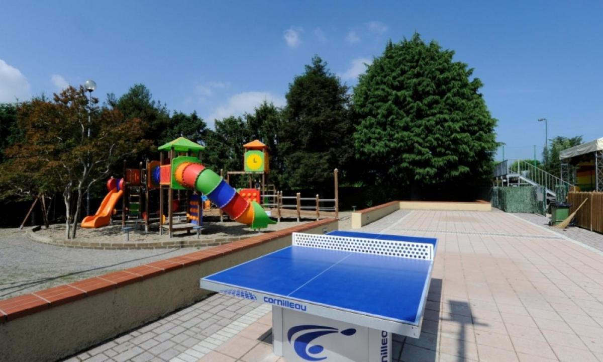 Estivo Premium Deluxe Mobile Homes On Camping Del Sole Village イゼーオ エクステリア 写真