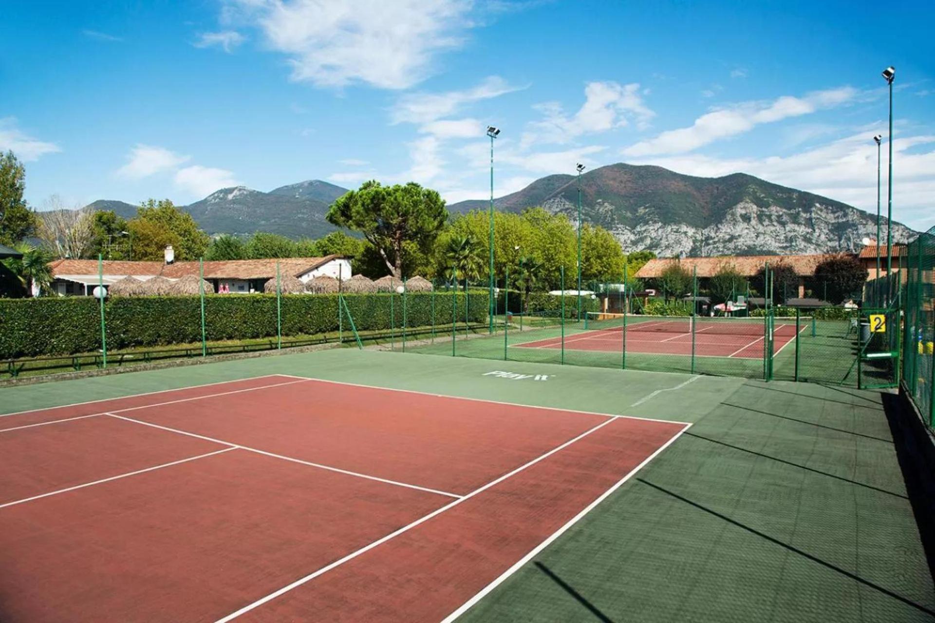 Estivo Premium Deluxe Mobile Homes On Camping Del Sole Village イゼーオ エクステリア 写真
