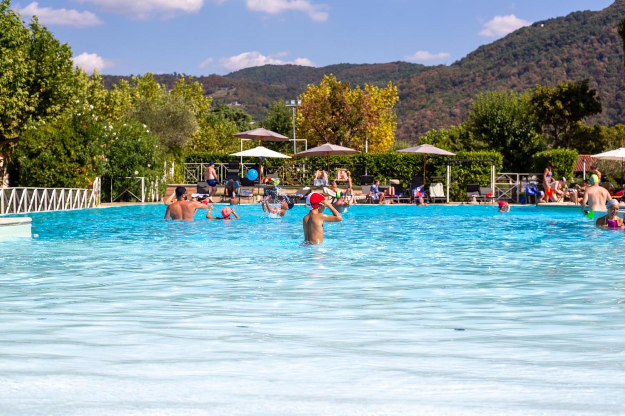 Estivo Premium Deluxe Mobile Homes On Camping Del Sole Village イゼーオ エクステリア 写真