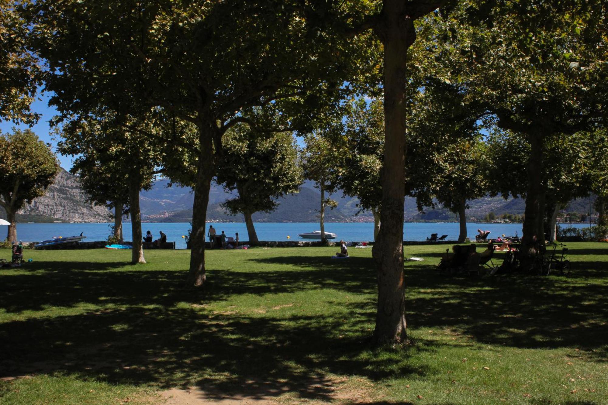 Estivo Premium Deluxe Mobile Homes On Camping Del Sole Village イゼーオ エクステリア 写真